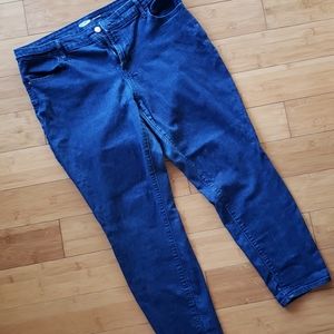 Old navy super skinny size 14 short stretchy jeans